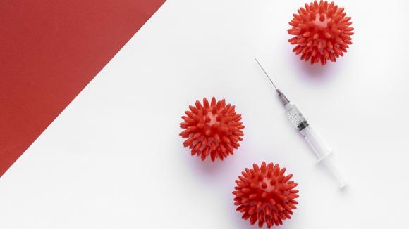 Opóźnienia dostaw szczepionki Pfizer a harmonogram szczepień w Polsce