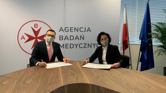 ABM  i NAWA zawarły porozumienie na rzecz umiędzynarodowienia nauk medycznych