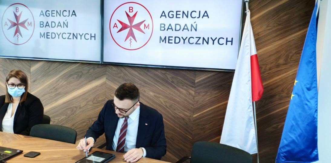 Agencja Badań Medycznych uruchomiła Polską Sieć Badań Klinicznych