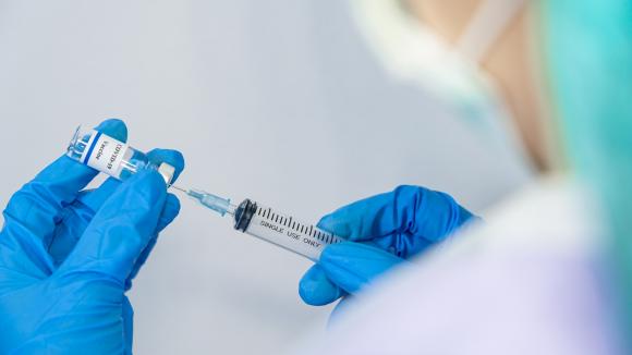 Prawo.pl: jest projekt wytycznych dotyczących szczepień w zakładach pracy