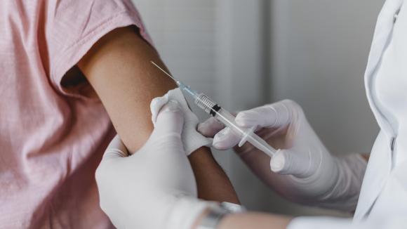 USA: szczepionka Pfizer/BioNTech zatwierdzona dla dzieci powyżej 12 lat