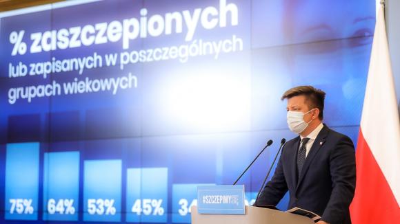Rząd wprowadza zachęty do szczepień przeciw Covid-19