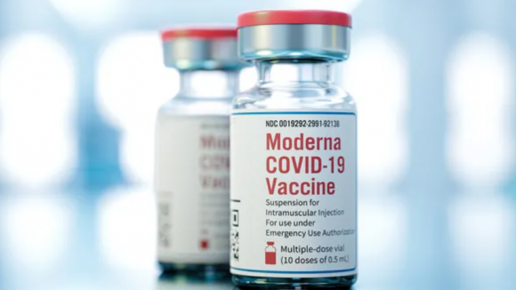 Moderna wnosi o warunkowe dopuszczenie do obrotu szczepionki przeciw COVID-19 dla młodzieży w Unii Europejskiej