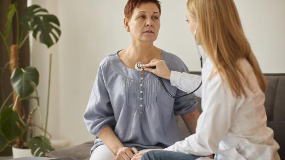 By ozdrowieniec był zdrowy – opieka okołocovidowa w modelu 360