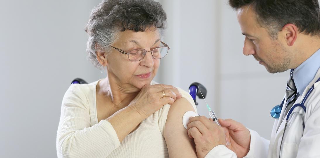 Badania: Szczepionka przeciw gruźlicy może chronić seniorów przed COVID-19