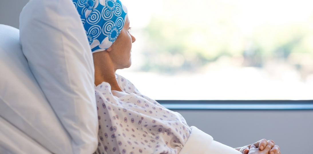 Pacjenci z nieoperacyjnym zaawansowanym rakiem kolczystokomórkowym skóry nadal bez leczenia