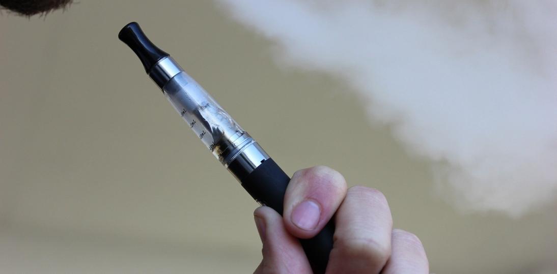 GIS wprowadził monitoring związany z e-papierosami