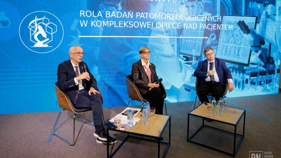 Standardy organizacyjne i akredytacyjne w patomorfologii - trwają szkolenia