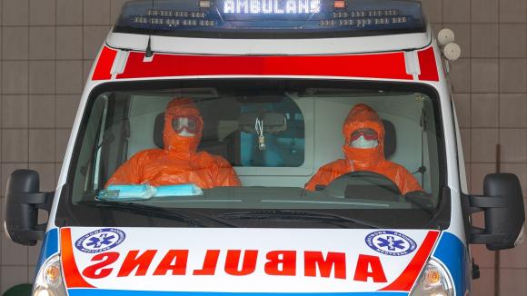 MZ: dodatkowe obostrzenia możliwe dopiero, gdy liczba zachorowań na Covid-19 będzie utrzymywać się powyżej 35 tysięcy dziennie