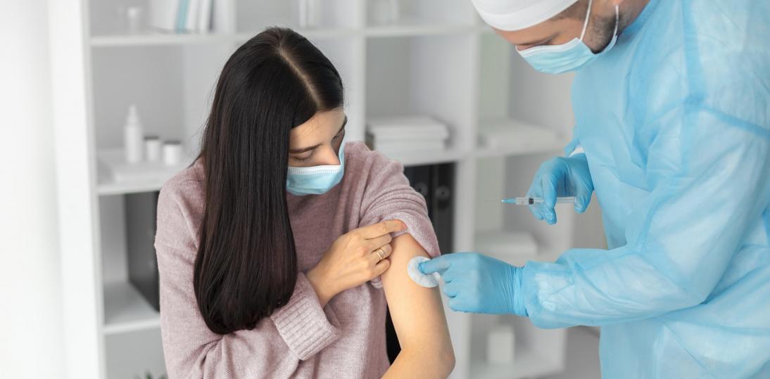 23 listopada rusza akcja bezpłatnych szczepień przeciw grypie dla wszystkich pełnoletnich
