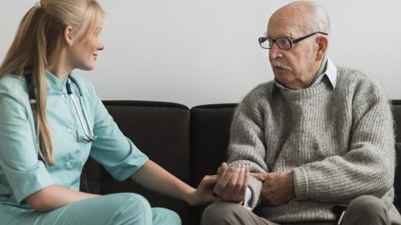 Przyszłość opieki długoterminowej w Polsce - czy jest zagrożona?