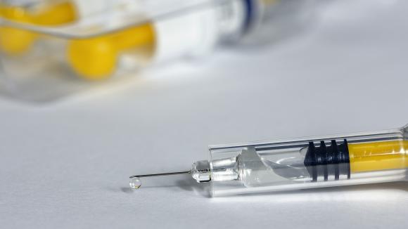Agencja Badań Medycznych rozpoczyna projekt własny dedykowany inicjacji prac nad poszukiwaniem szczepionki przeciw koronawirusowi