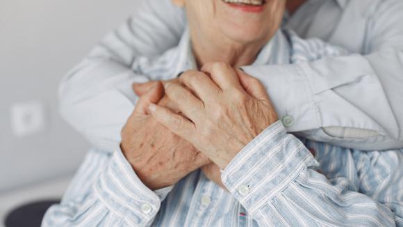 Większość kosztów związanych z chorobą Alzheimera ponoszą rodziny pacjentów