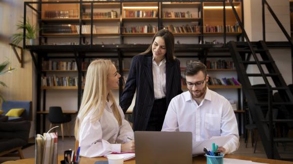 Zdrowie psychiczne w miejscu pracy – ponad 70 proc. pracowników oczekuje wsparcia w kryzysie