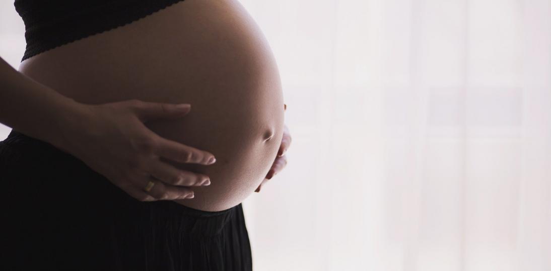 Ciąża i połóg w czasie epidemii koronawirusa - pytania i odpowiedzi