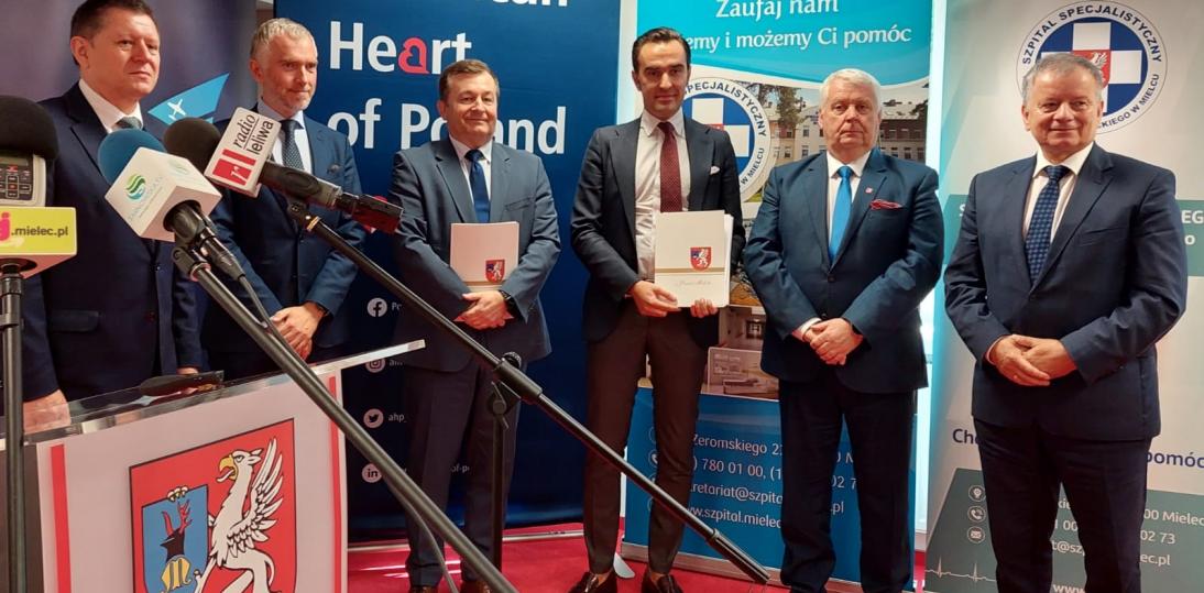 Grupa American Heart of Poland podpisała 10-letnią umowę na kontynuację opieki kardiologicznej nad Pacjentami w Mielcu