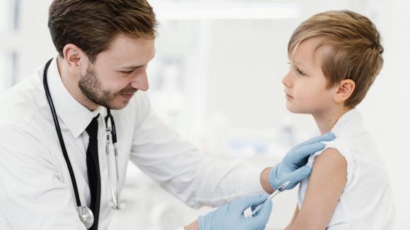 Apel do wszystkich rodziców: szczepmy dzieci przeciw grypie!
