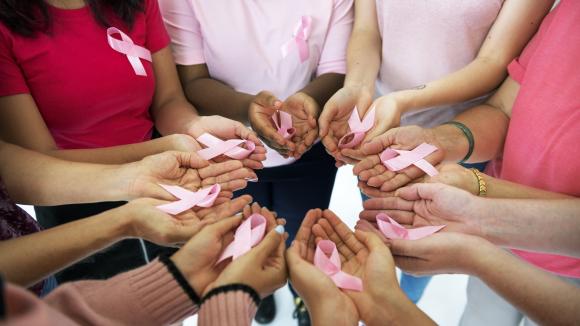 Organizacje pacjentów apelują o poprawę systemu diagnostyki oraz leczenia raka piersi