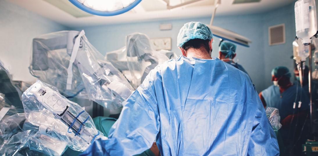 Rynek robotów chirurgicznych w Polsce notuje prawie 50-proc. wzrost