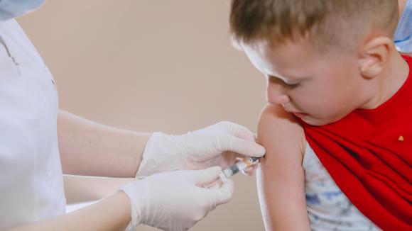 Lawinowy wzrost odmów szczepień obowiązkowych