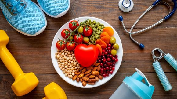Dieta u pacjentów po incydencie kardiologicznym – jak wspiera proces zdrowienia?