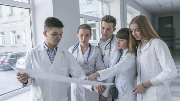 Minister Zdrowia: system ochrony zdrowia będzie miał permanentny problem z brakami personelu medycznego