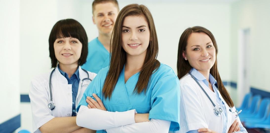 Większe kwalifikacje pielęgniarek i położnych to poprawa bezpieczeństwa polskich pacjentów. Trwa cykl szkoleń dla pielęgniarek