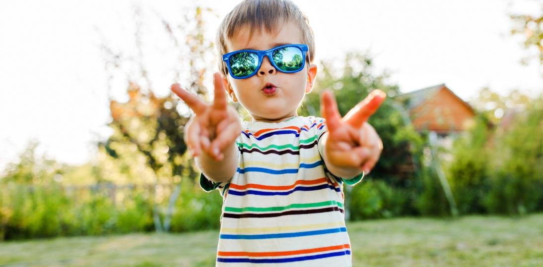 Okulary przeciwsłoneczne a zdrowie oczu dziecka
