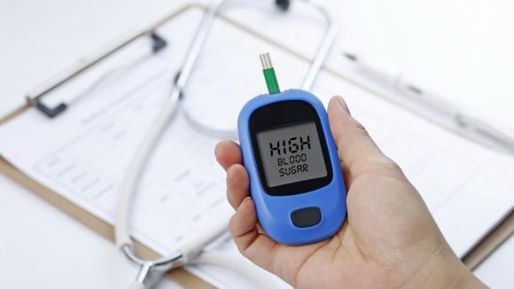 Światowy Dzień Walki z Cukrzycą. Laboratoria medyczne Grupy American Heart of Poland zapraszają na bezpłatne badanie glukozy
