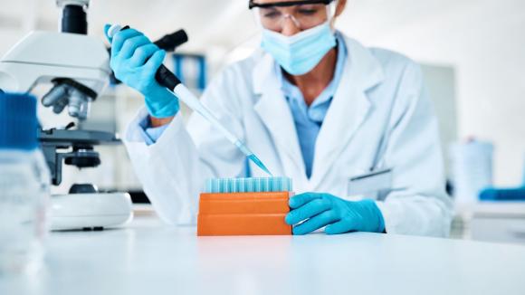 Polska biotechnologia na światowej mapie. Polski lek biopodobny do natalizumabu otrzymał certyfikację Amerykańskiej Agencji ds. Żywności i Leków (FDA)