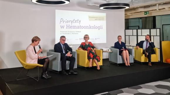 Eksperci i pacjenci: Coraz lepsze leczenie nowotworów hematologicznych w Polsce; są jednak nowe wyzwania