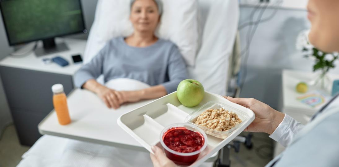 Ponad połowa pacjentów cierpiących na nowotwór doświadcza problemów z żywieniem – wyniki europejskiego badania Ipsos Cancer Study