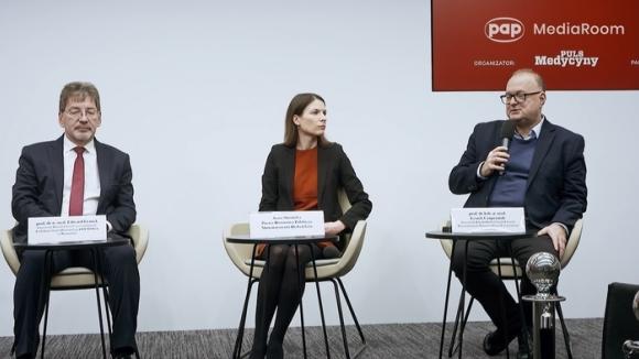 Prof. Czupryniak, WUM: refundacja systemów ciągłego monitorowania glikemii była prawdziwym przełomem