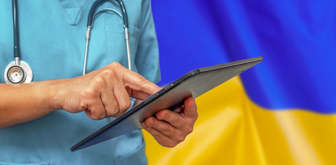 Ukraina: więcej klinik mobilnych przy linii frontu