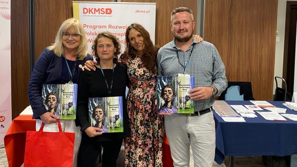 Fundacja DKMS przekaże 1,4 mln zł na rzecz pacjentów hematologicznych  w ramach 3. edycji Dotacji Fundacji DKMS