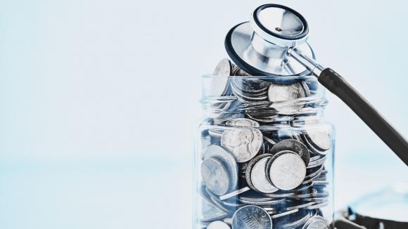 Luka finansowa w budżecie NFZ: może zabraknąć 159 mld zł w perspektywie najbliższych trzech lat