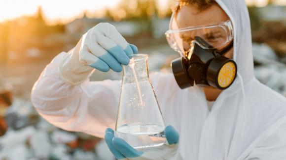 Sektor zdrowia apeluje o pilne zmiany w przepisach dotyczących chemikaliów – konferencja HEAL w Warszawie