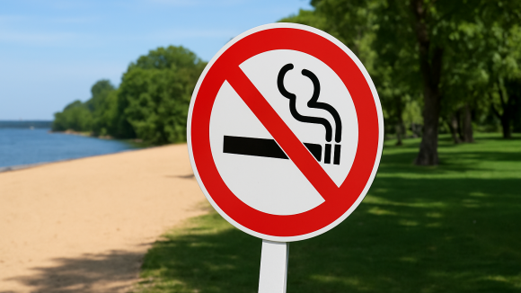 Zakaz palenia na plażach i w parkach od 1 lipca 2025 – co oznacza dla zdrowia?