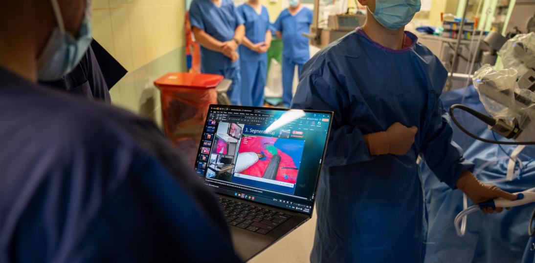 Nowatorskie operacje w Rzeszowie: chirurgia robotyczna z AI i obrazowaniem 3D po raz pierwszy w Polsce