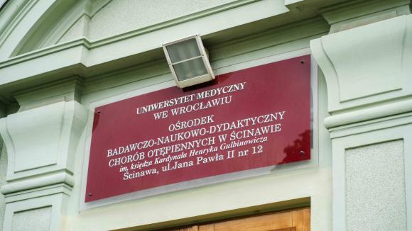 Alzheimer na agendzie politycznej. Trwają konsultacje Krajowego Programu Działań wobec Chorób Otępiennych