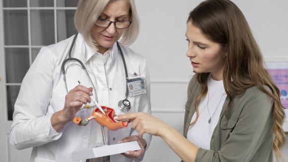 Refundacja nowoczesnych terapii endometriozy pod znakiem zapytania – pacjentki i eksperci apelują o dostęp do leczenia