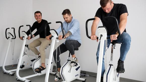 Otwarcie dziennej rehabilitacji kardiologicznej w Tomaszowie Mazowieckim na NFZ. O 50 procent więcej pacjentów skorzysta z programu KOS-zawał