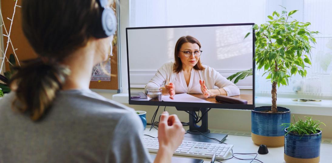 Jak zatrzymać falę samobójstw wśród młodzieży? „Wspierająca Szkoła” rusza z kolejnym cyklem bezpłatnych webinarów dla rodziców i nauczycieli