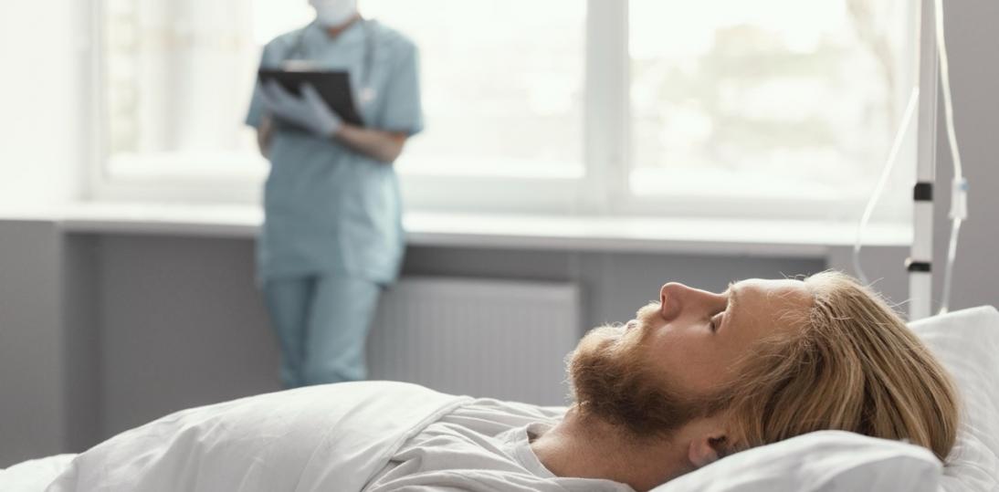 Zakrzepowa plamica małopłytkowa – ultrarzadka choroba krwi. Dlaczego każdy rzut to wyścig z czasem?