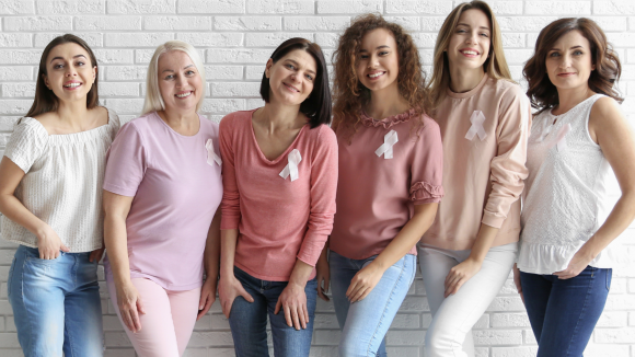 Tylko 1 na 3 Polki korzysta z mammografii. Polska w ogonie Europy – czas na zmiany w Pink October