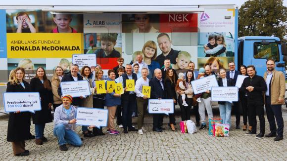 20 lat programu „NIE nowotworom u dzieci” – Fundacja Ronalda McDonalda przebadała 100 000 dzieci