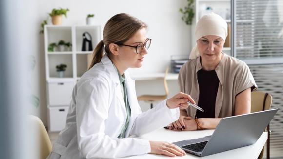 Rekordowe zainteresowanie onkologią kliniczną. Coraz więcej młodych lekarzy wybiera tę specjalizację