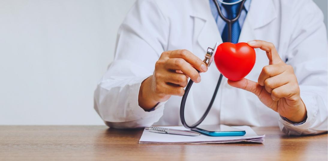 Kamizelka defibrylująca w publikacjach 2025: skuteczna i efektywna kosztowo