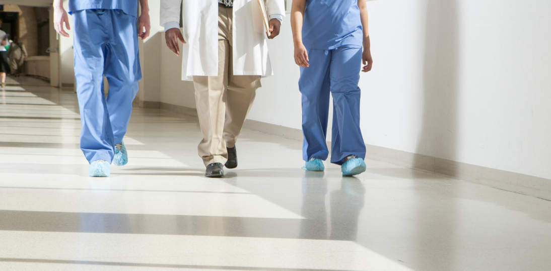 Staż podyplomowy do likwidacji? Rezydenci ostrzegają: „To zagrozi bezpieczeństwu pacjentów”