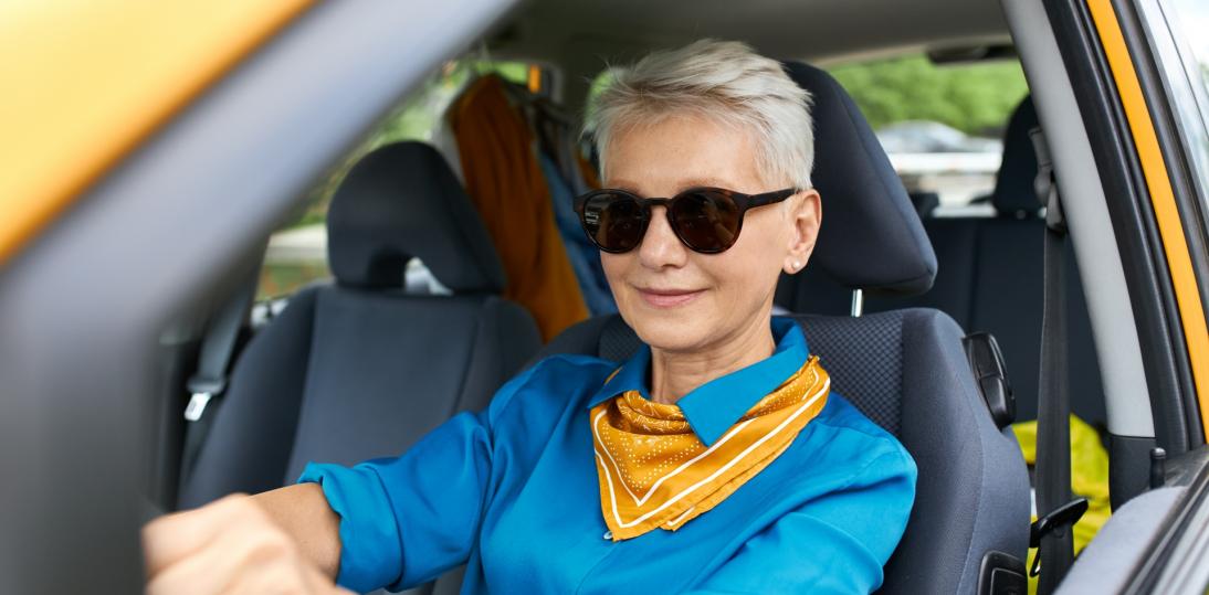 Za kierownicą po lekach. Jak farmakoterapia wpływa na bezpieczeństwo na drodze